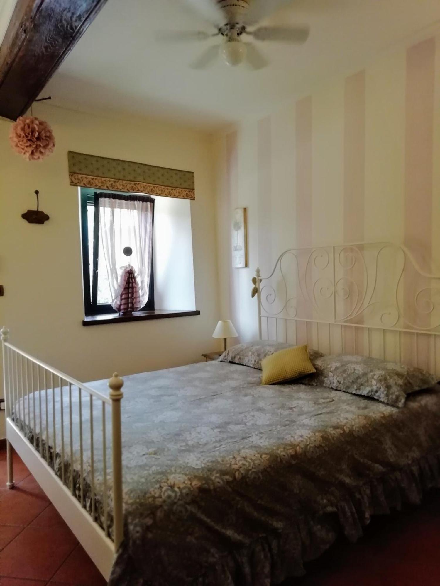 Bed&Breakfast La Siepe Пинероло Номер фото
