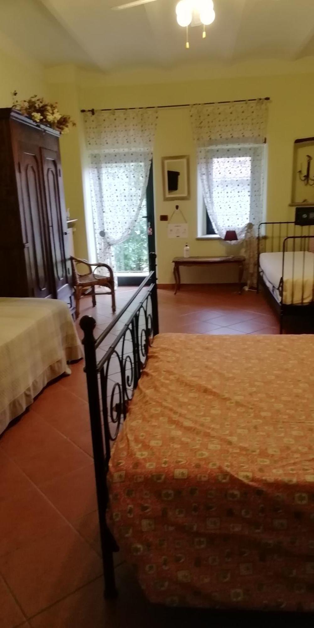 Bed&Breakfast La Siepe Пинероло Номер фото