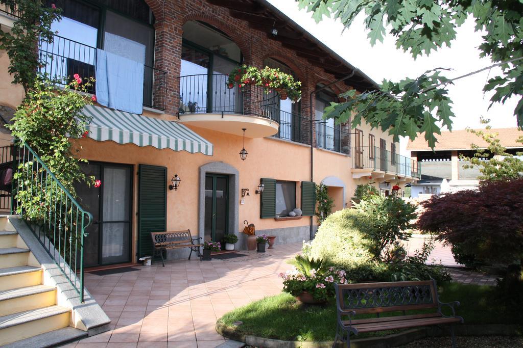 Bed&Breakfast La Siepe Пинероло Экстерьер фото